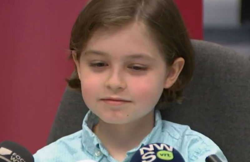 A 8 ans, ce jeune Belge vient de décrocher son bac