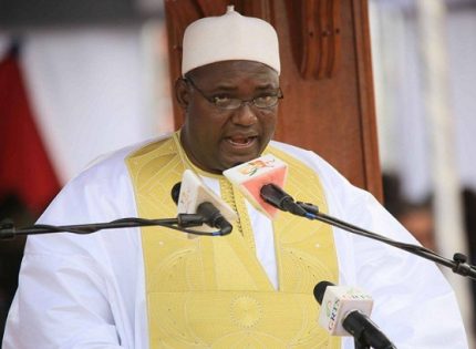 Gambie: Adama Barrow remanie son gouvernement et renforce son pouvoir