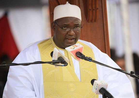 Gambie: Adama Barrow remanie son gouvernement et renforce son pouvoir