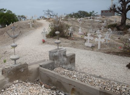 FADIOUTH,EXEMPLARITÉ DU SYNCRÉTISME RELIGIEUX